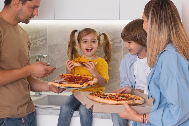porodična pizza večera